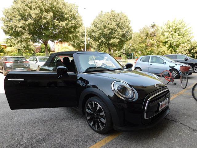 MINI Cabrio 1.5 Cooper