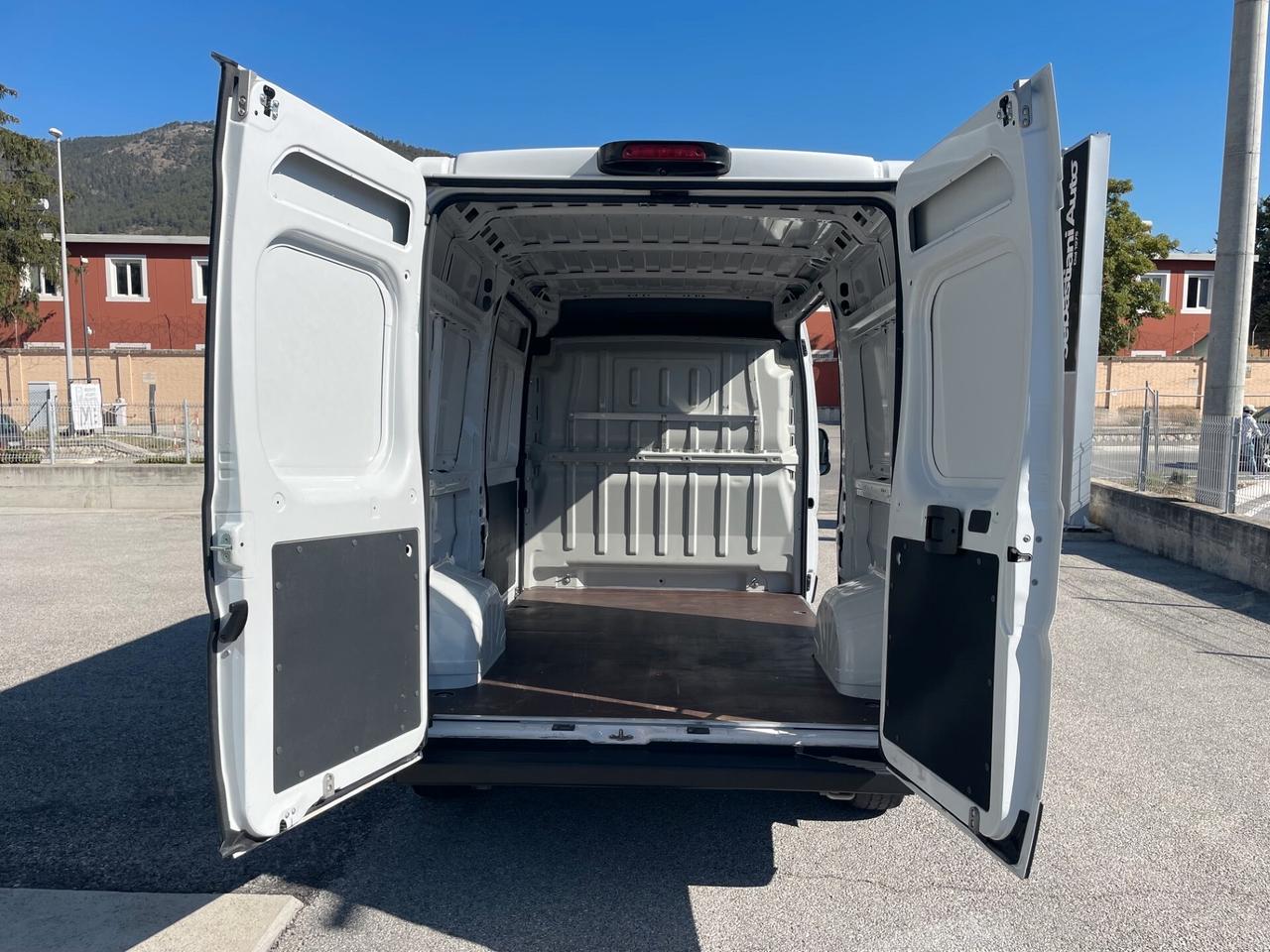 Fiat Ducato 35 2.3 MJT 130CV PM-TM DOPPIA PORTA LATERALE PORTATA 15Q + IVA