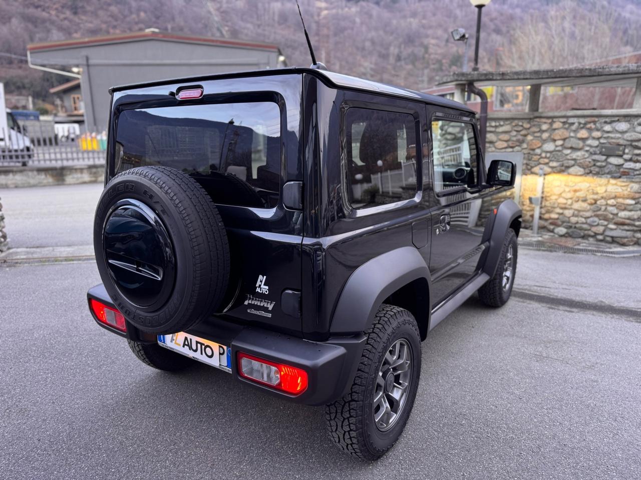 Suzuki Jimny 1.5 5MT Top