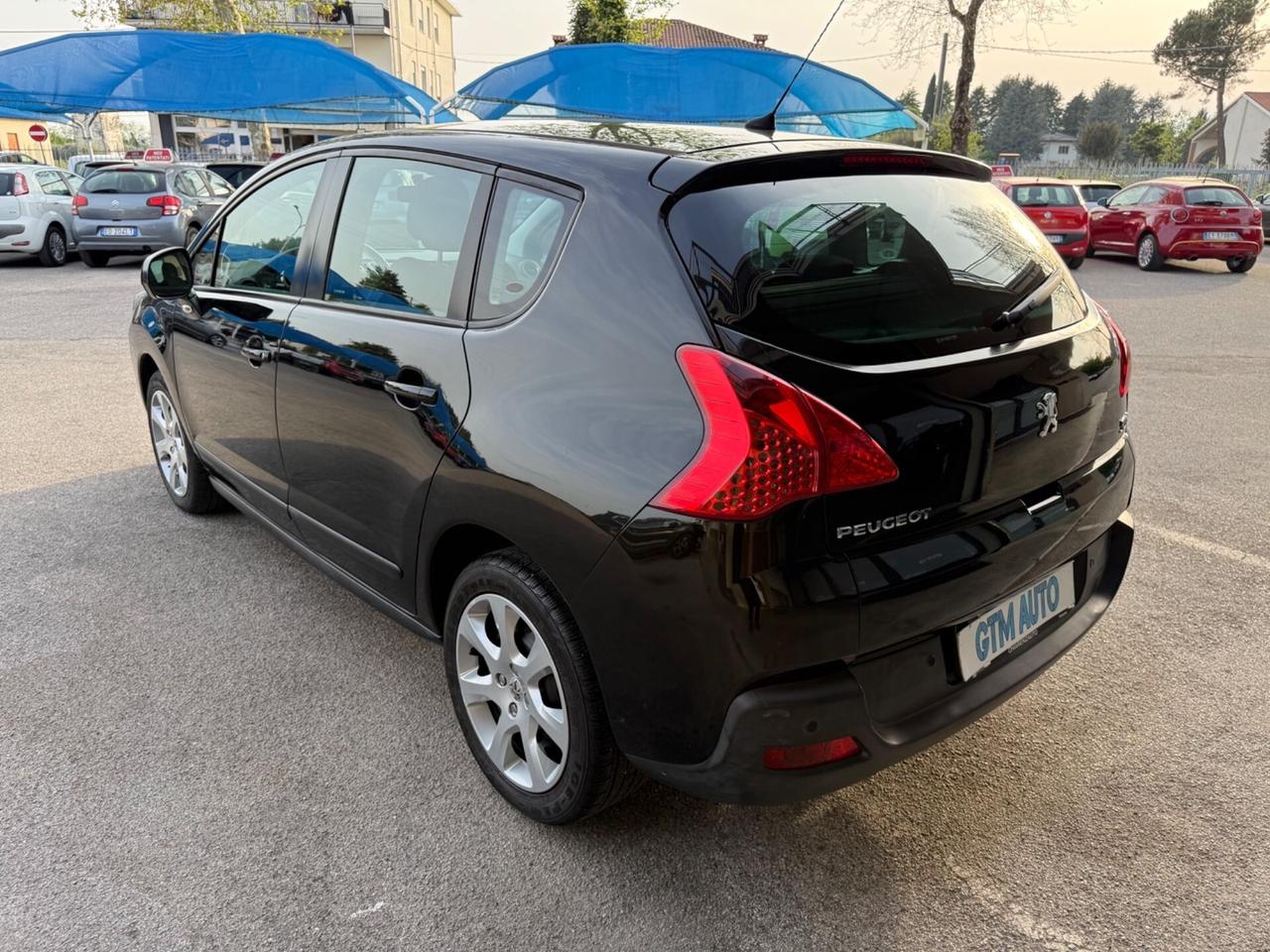 Peugeot 3008 1.6 HDi 110CV - Neopatentati