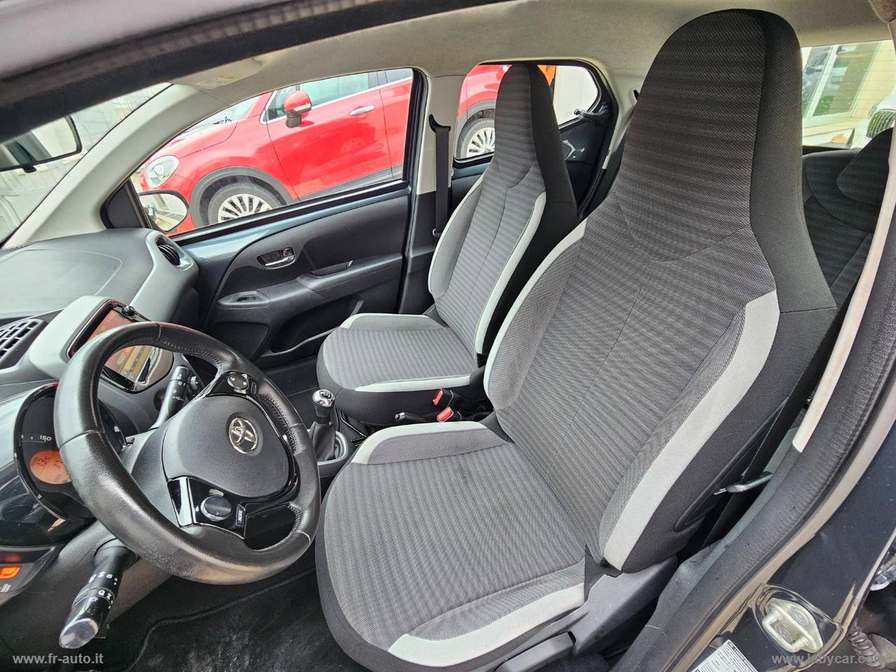 TOYOTA Aygo 1.0 VVT-i 72 CV 5p. x-cite