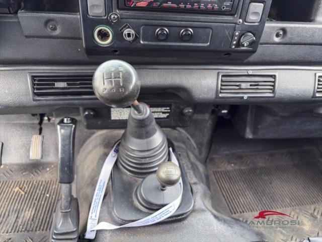 LAND ROVER Defender 110 2.5 Td5 cat Station Wagon SE - AUTOCARRO N1