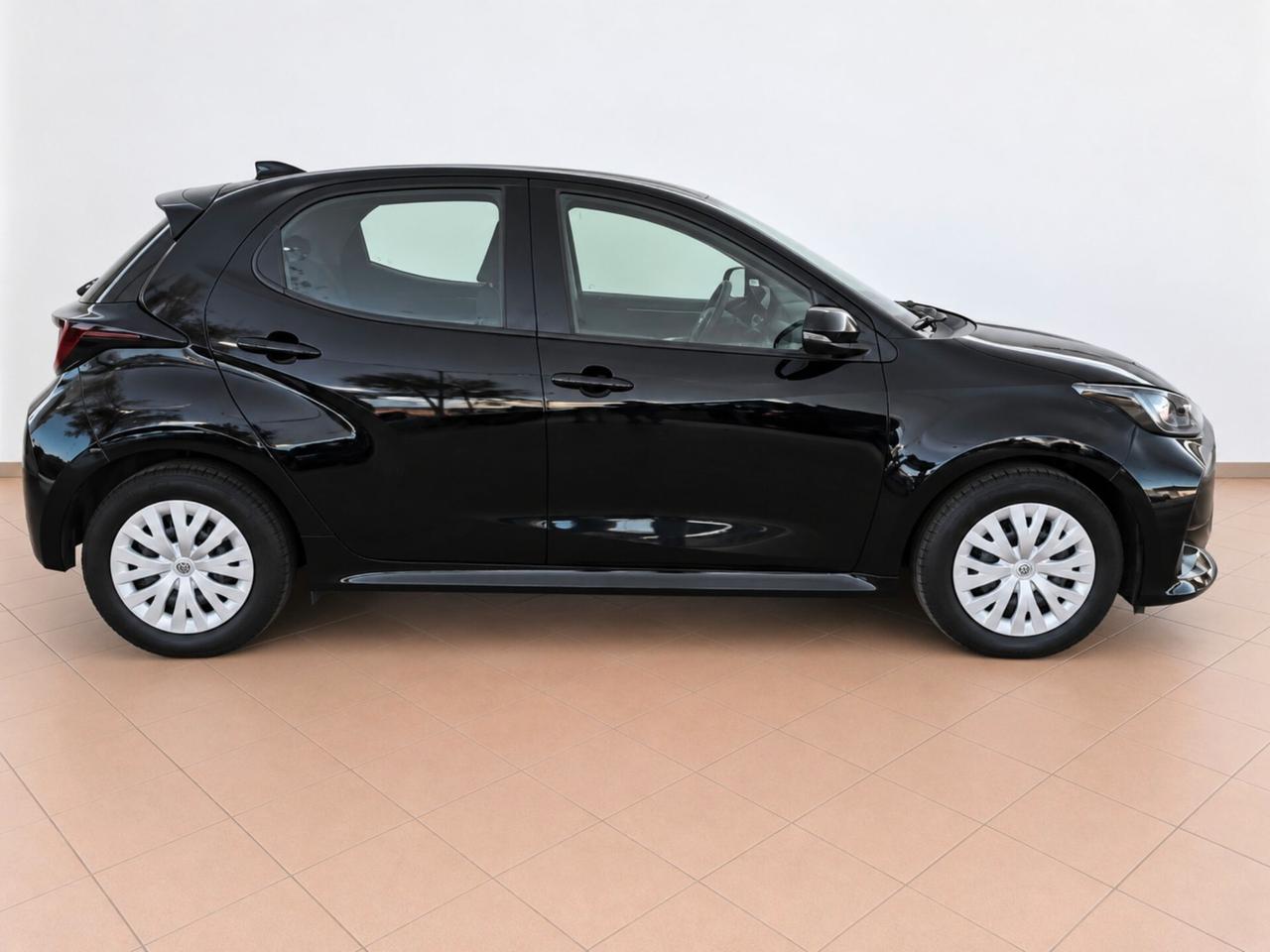 ---IN ARRIVO--- Toyota Yaris 1.5 Hybrid 5 porte Business