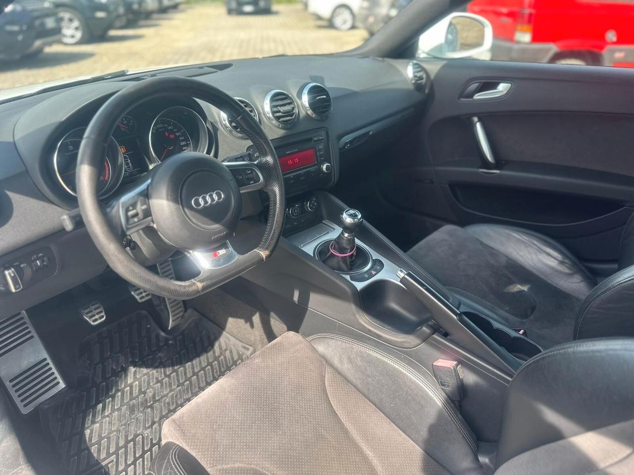 Audi TT Coupé 2.0 TDI quattro Advanced