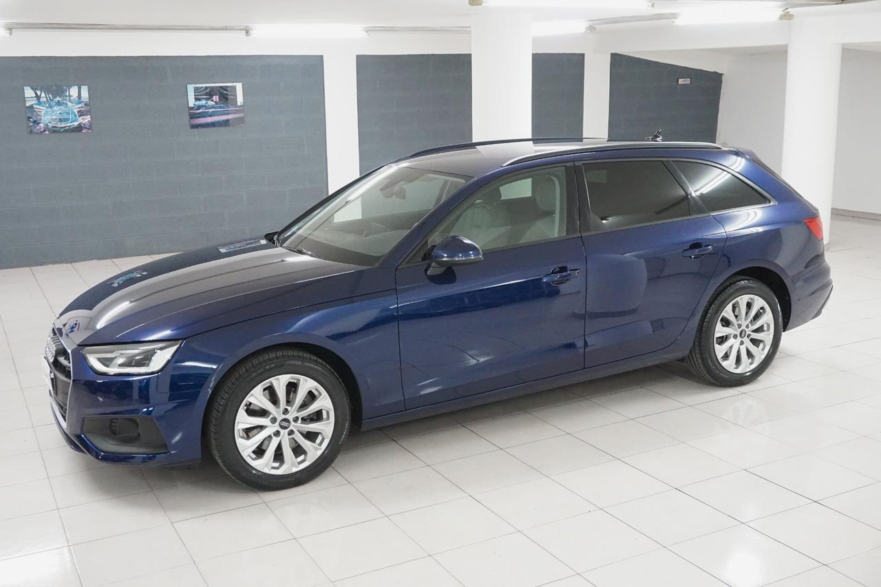 Audi A4 Avant 30 TDI/136 CV S tronic Business Advanced