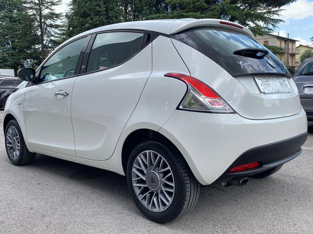 LANCIA Ypsilon 1.2 69 CV 5 porte Silver
