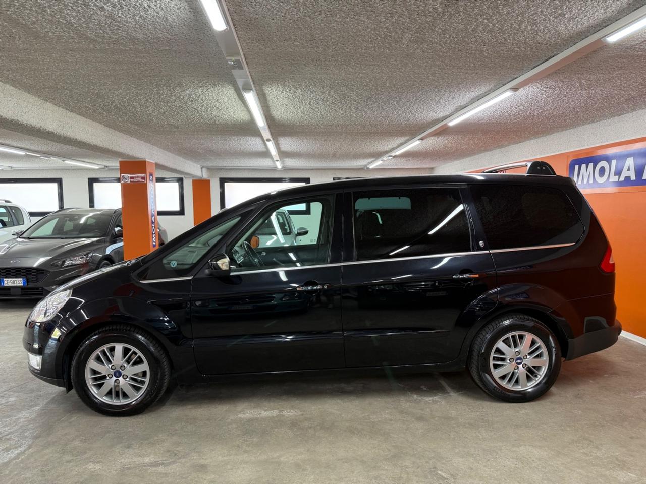 Ford Galaxy 2.0 da 140 CV - Gancio Traino Estraibile 7 posti