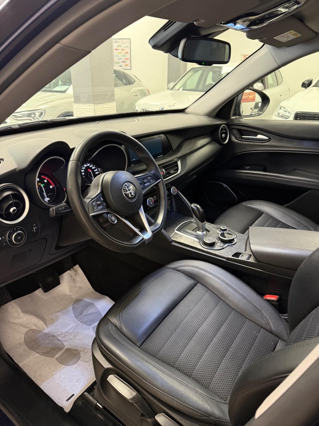 Alfa Romeo Stelvio 2.2 Turbodiesel 190 CV AT8 RWD Executive
