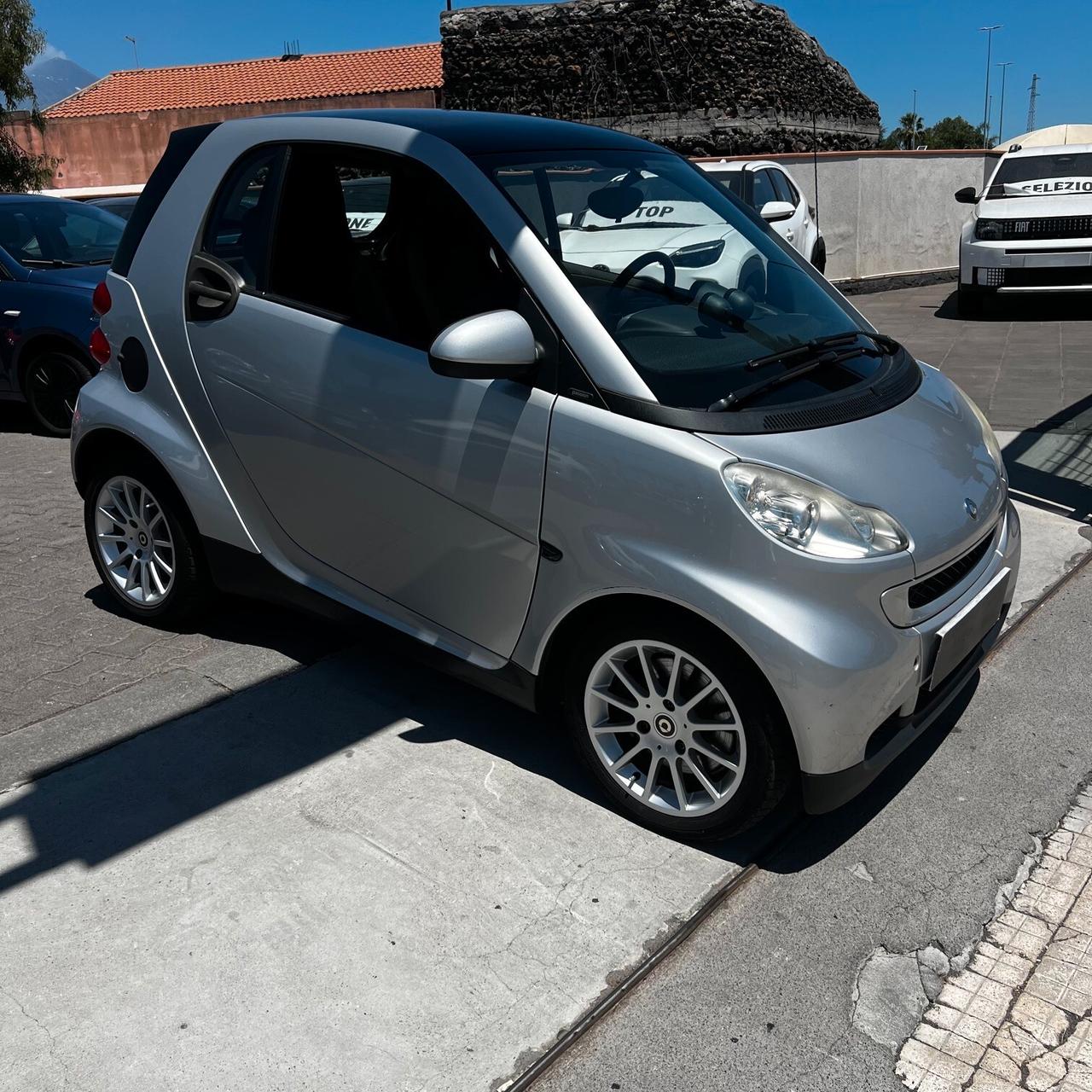 Smart ForTwo 1000 52 kW MHD coupé passion