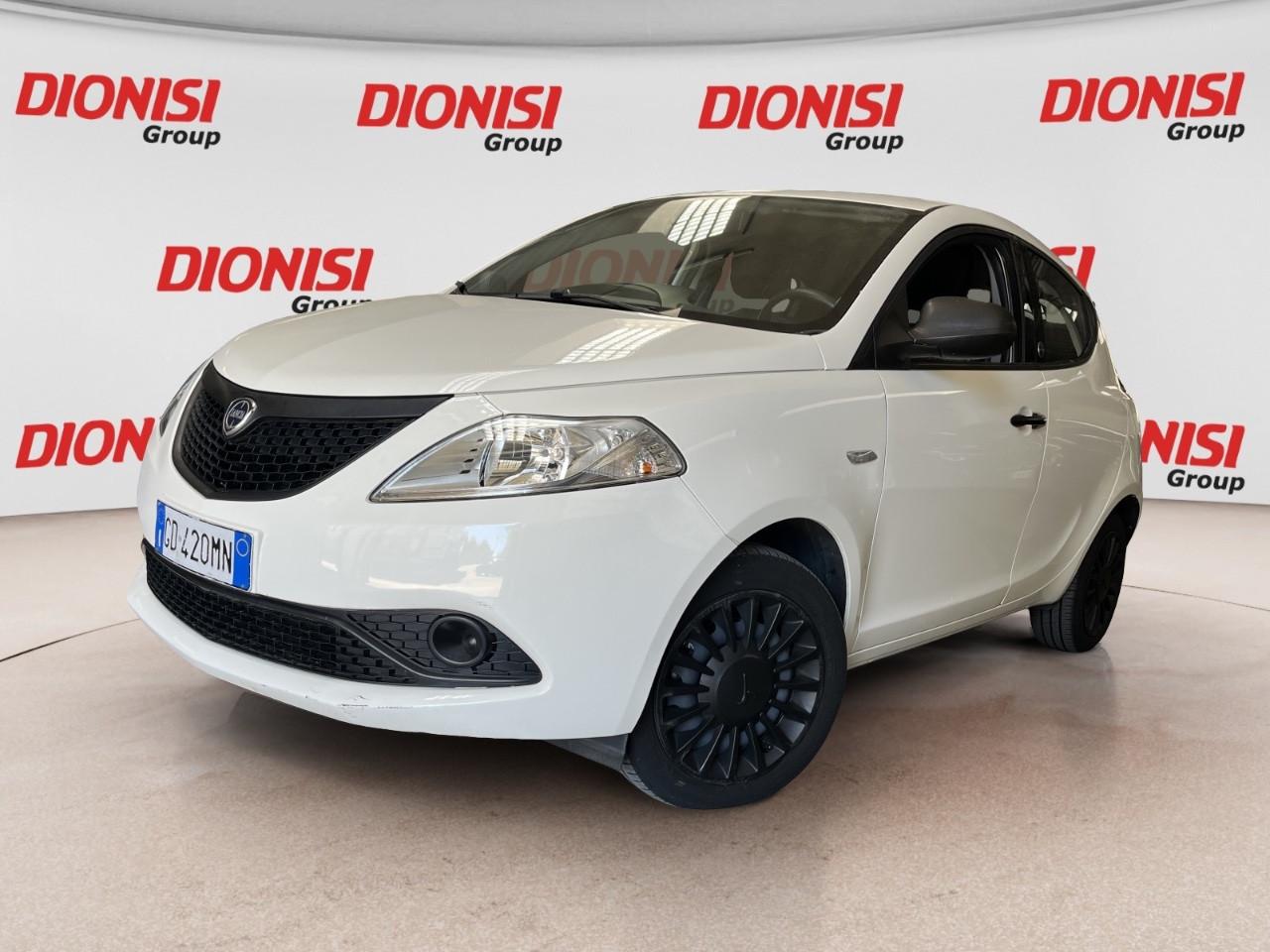 Lancia Ypsilon 1.0 70cv Firefly Hybrid S&S