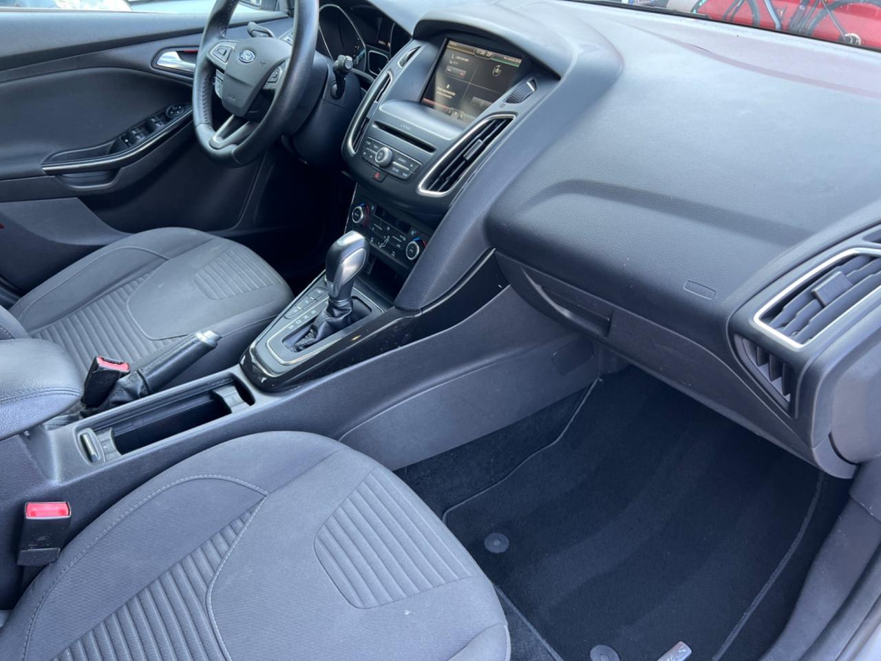Ford Focus 1.5 TDCi 120 CV Start&Stop Powershift Titanium