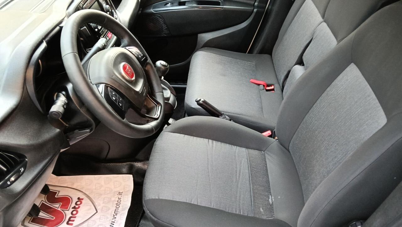FIAT DOBLO' 1.6 MTJ-AUTOCARRO-3 POSTI