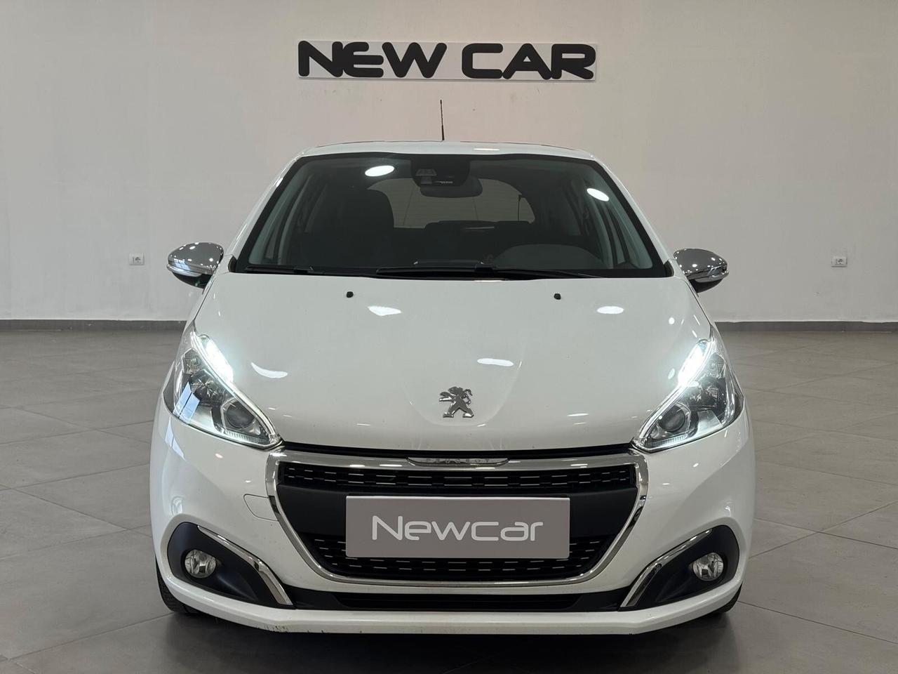 Peugeot 208 PureTech 82 Stop&Start 5 porte Signature