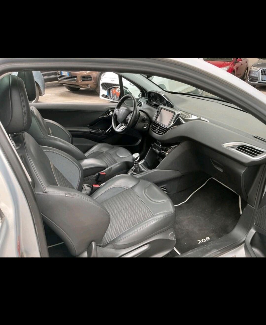 Peugeot 208 1.6 e-HDi 115 CV Stop&Start 3 porte 2013 2013 XY