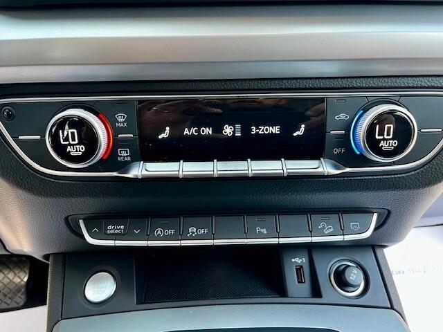 Audi Q5 Sportback 40 2.0 tdi mhev 12V S line quattro s-tronic