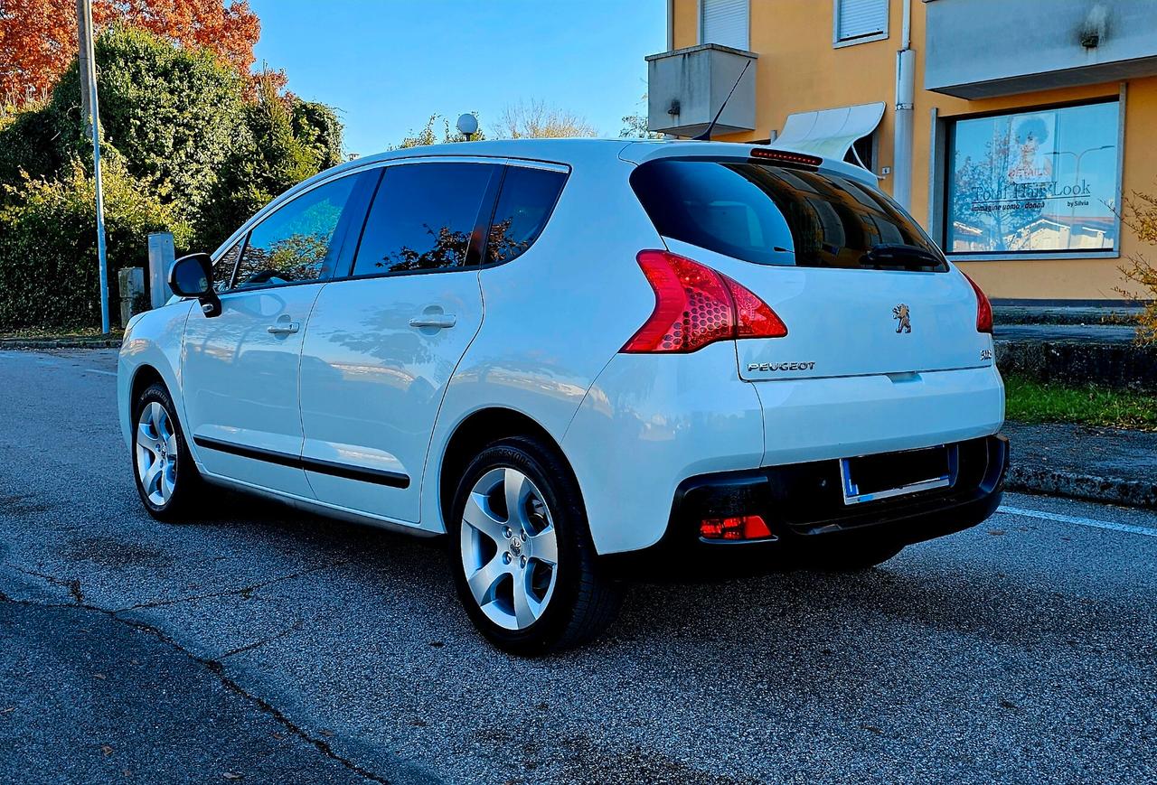 Peugeot 3008 1.6 HDi 110CV cambio robotizzato Premium