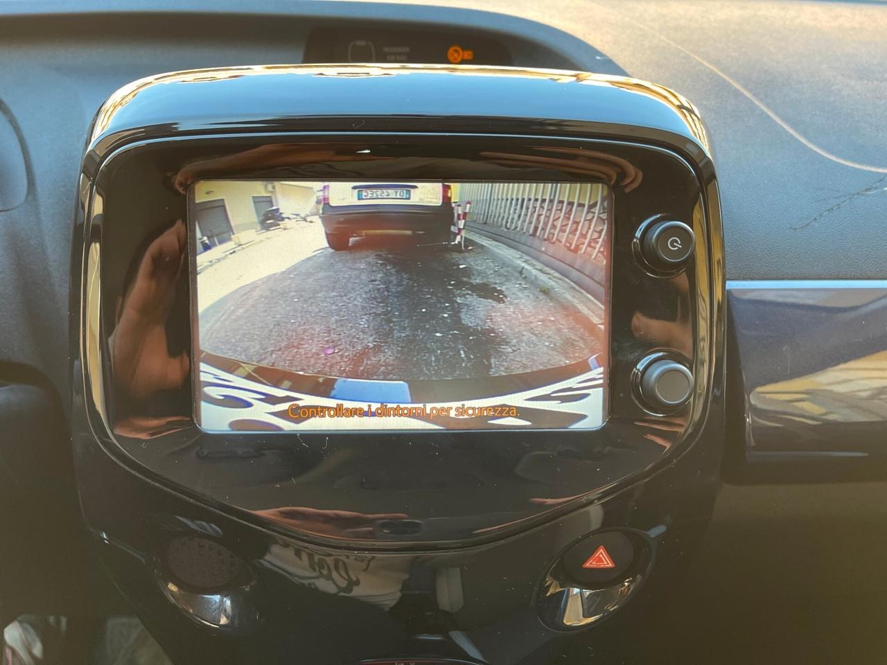 Toyota Aygo 1.0 VVT-i 69 CV 5 porte x-cite