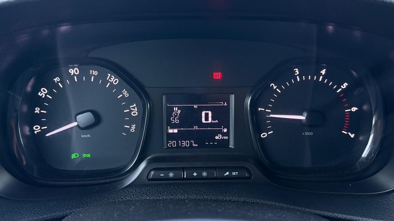 OPEL VIVARO 2.0 CABINATO ENJOY L3H1 PM 122 CV - NEOPATENTATI