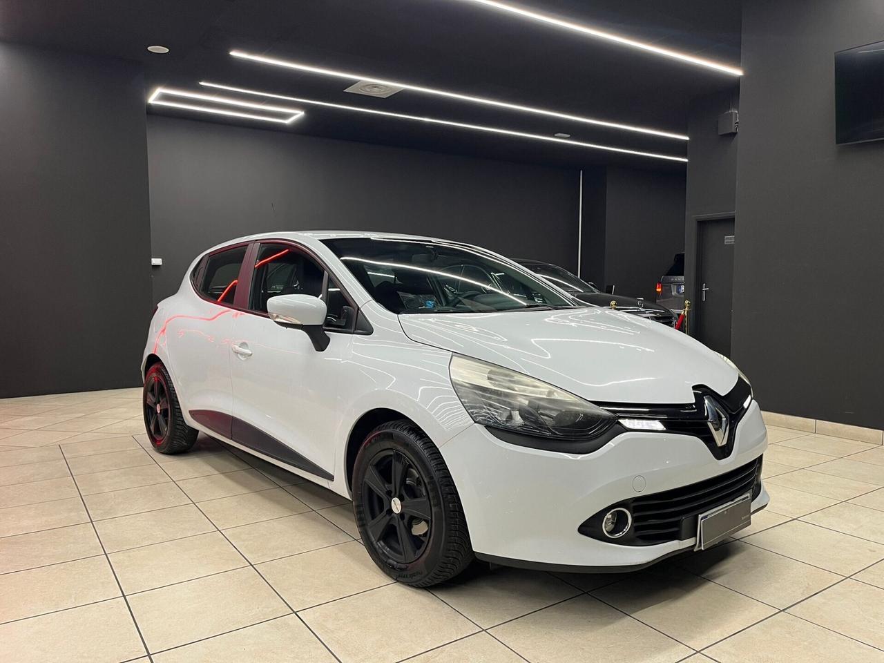 Renault Clio 1.2 75CV GPL 5 porte COSMO NATURAL OK NEOPATENTATI