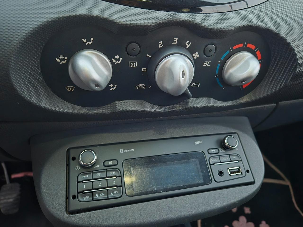 Renault Twingo 1.2 16V Night&Day