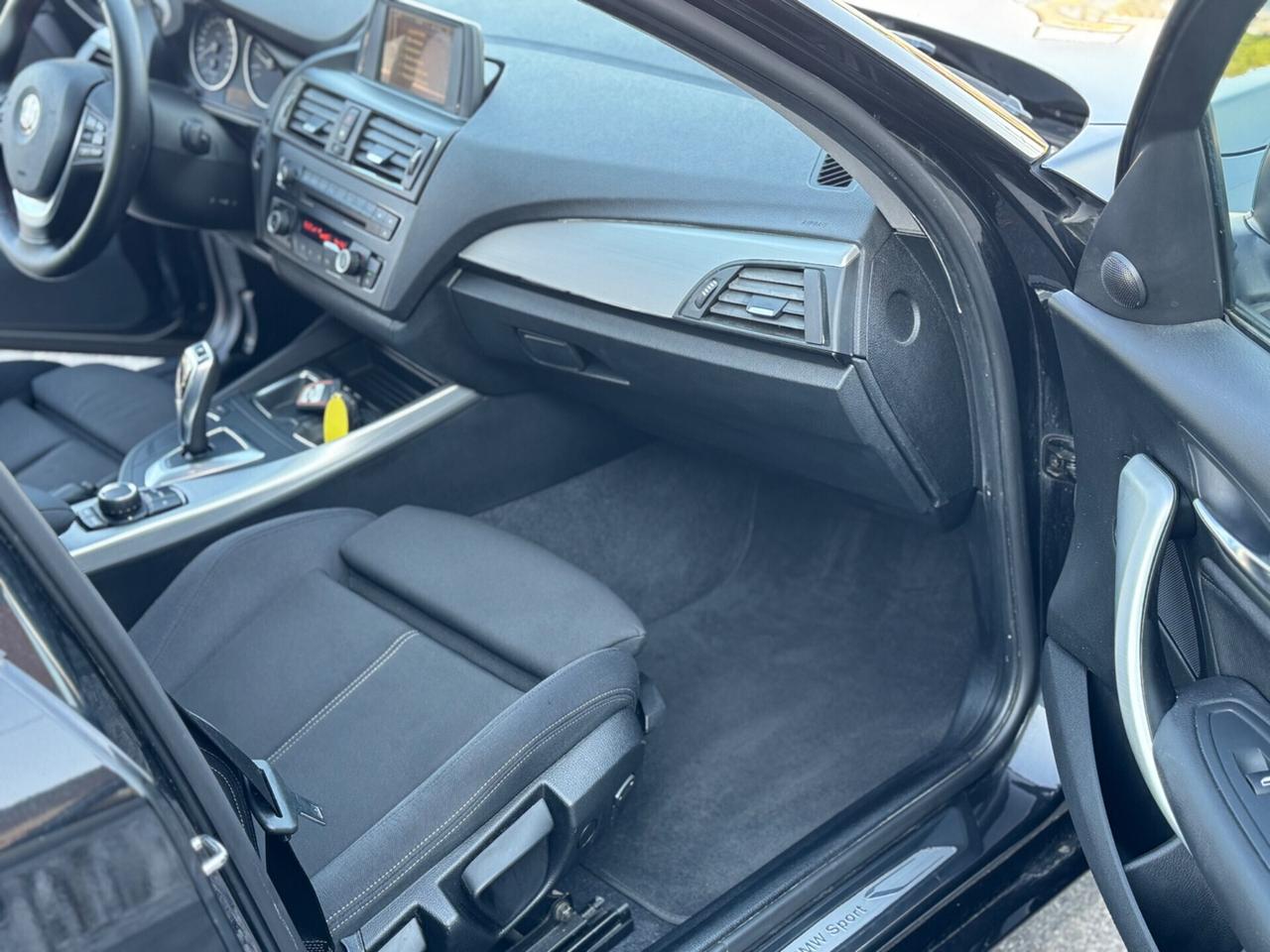 Bmw 118d 5p. Sport Automatico
