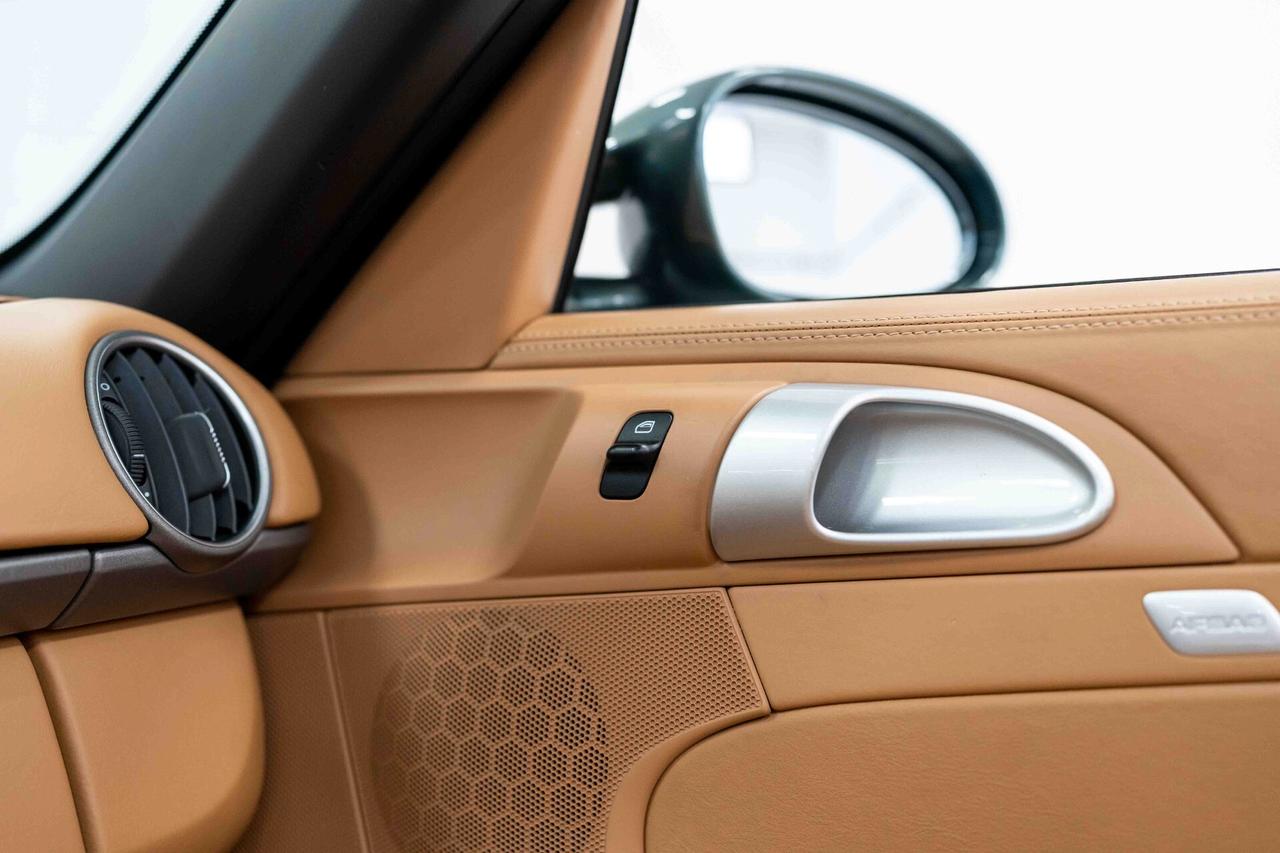 Porsche Boxster 2.7 (987)