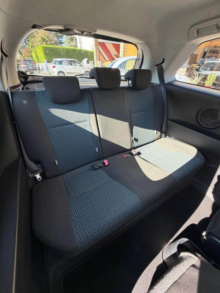 TOYOTA - Yaris - 1.0 3 porte Active NEOPATENTATI