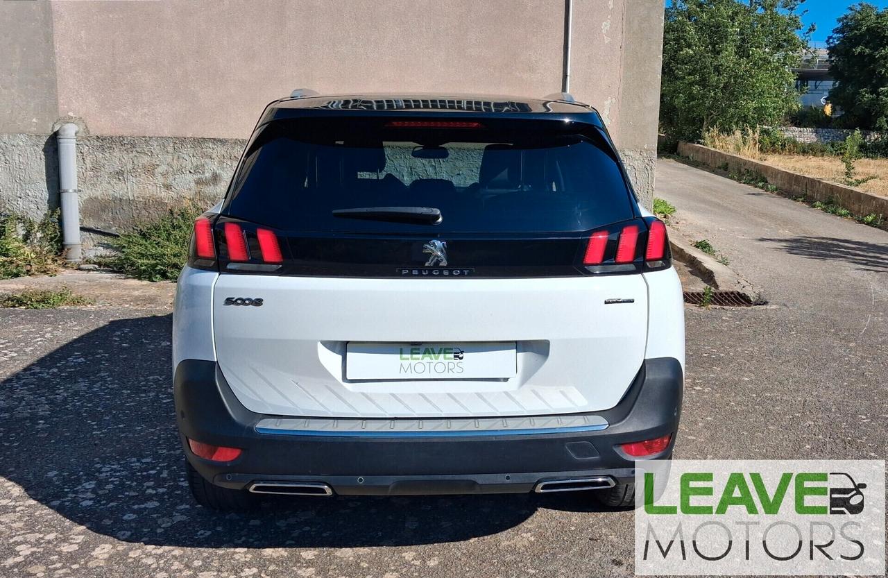Peugeot 5008 HDi 130cv EAT8 (M1541)