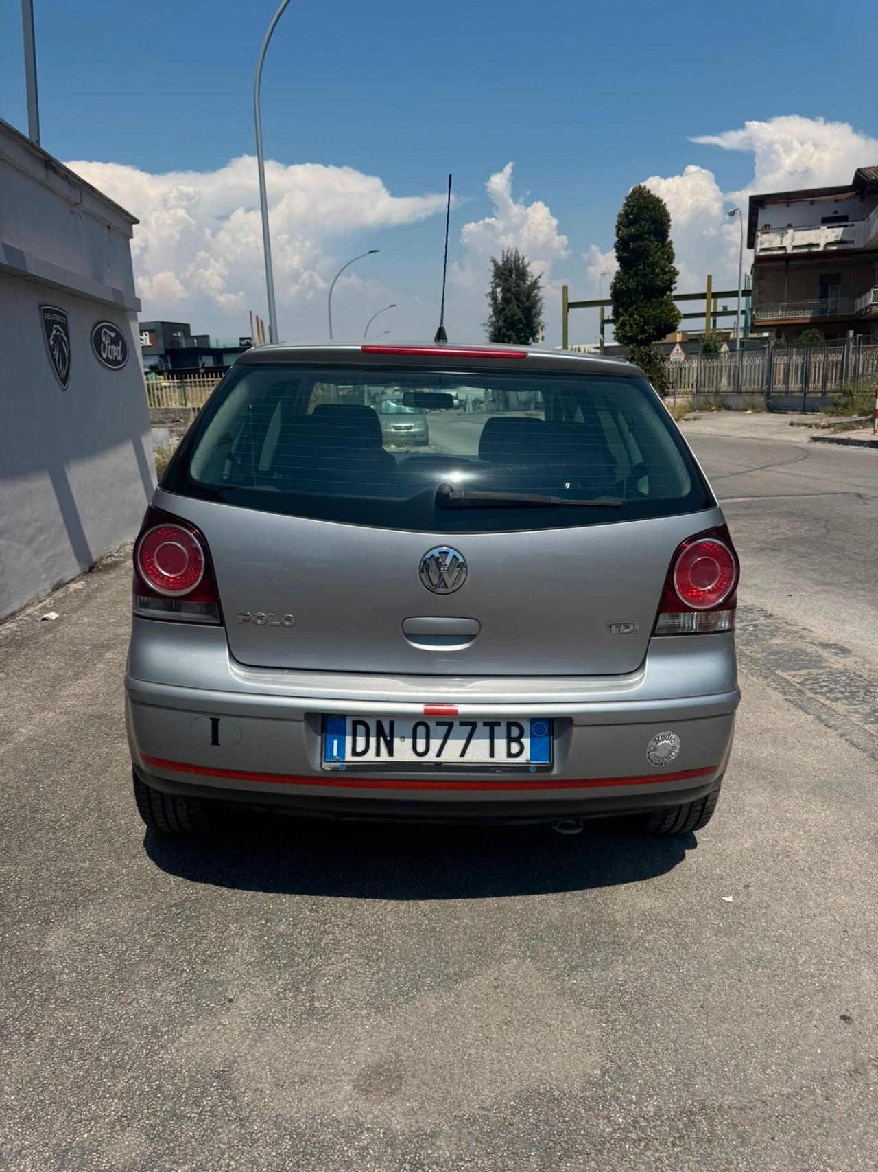 Volkswagen Polo 1.4/80CV TDI 5p. Sportline