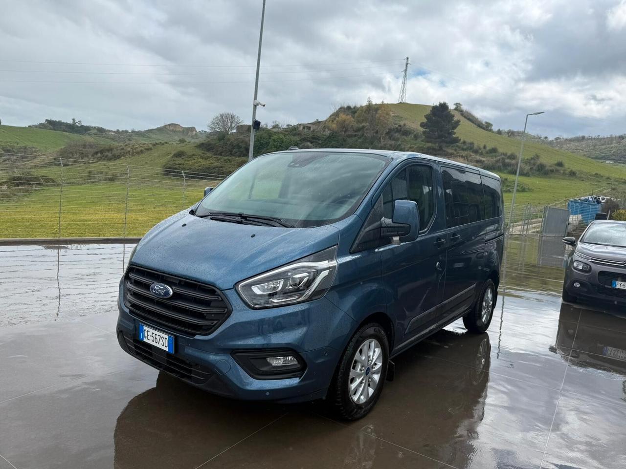 Ford Transit Custom 320 2.0 EcoBlue 170 L1H1 Combi Trend