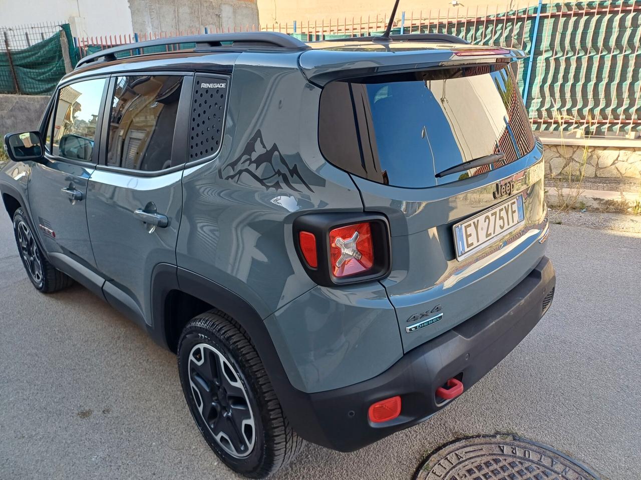 Jeep Renegade 2.0 Mjt 170CV 4WD Active Drive Low Trailhawk