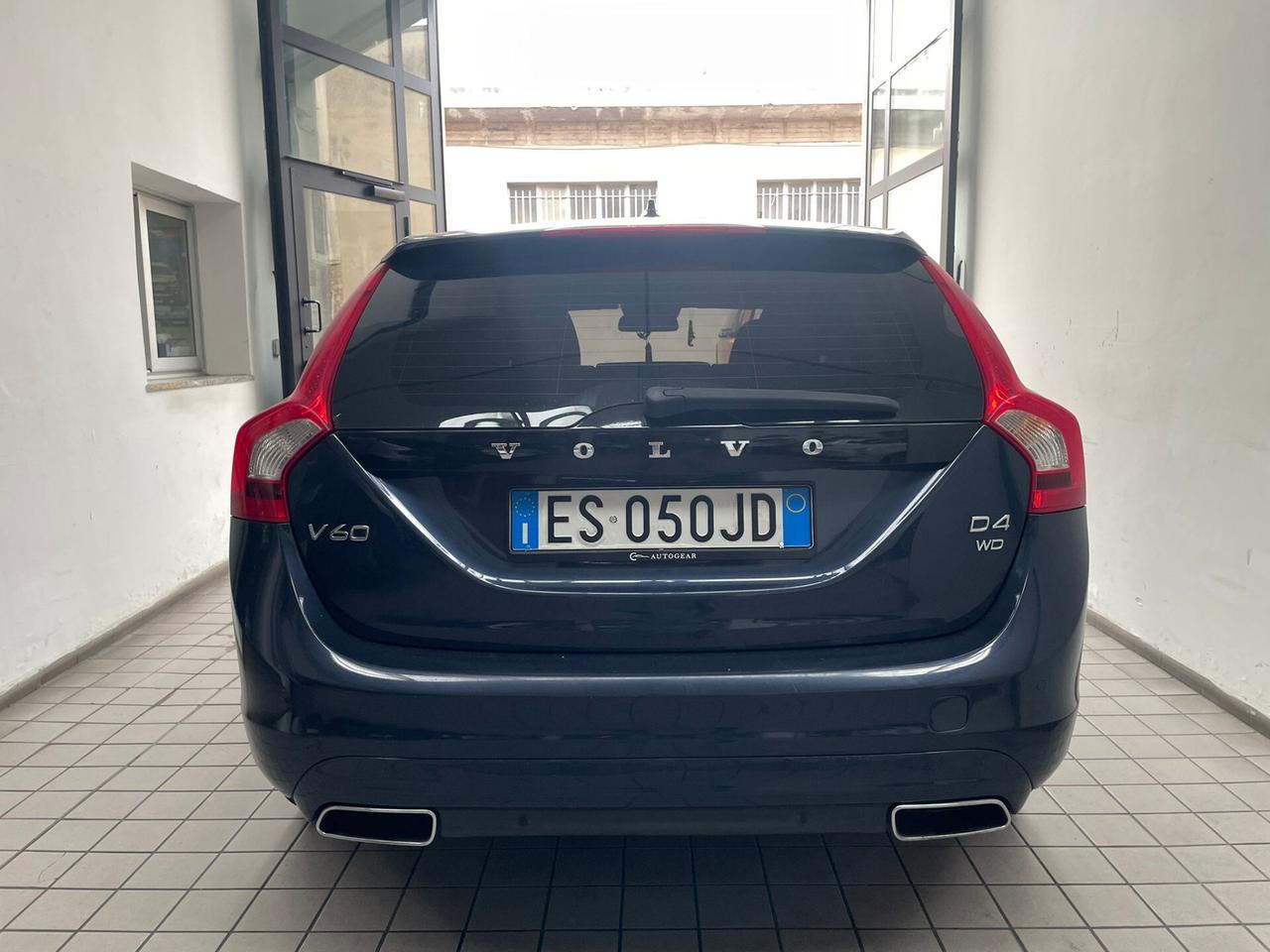 Volvo V60 D4 Geartronic Kinetic