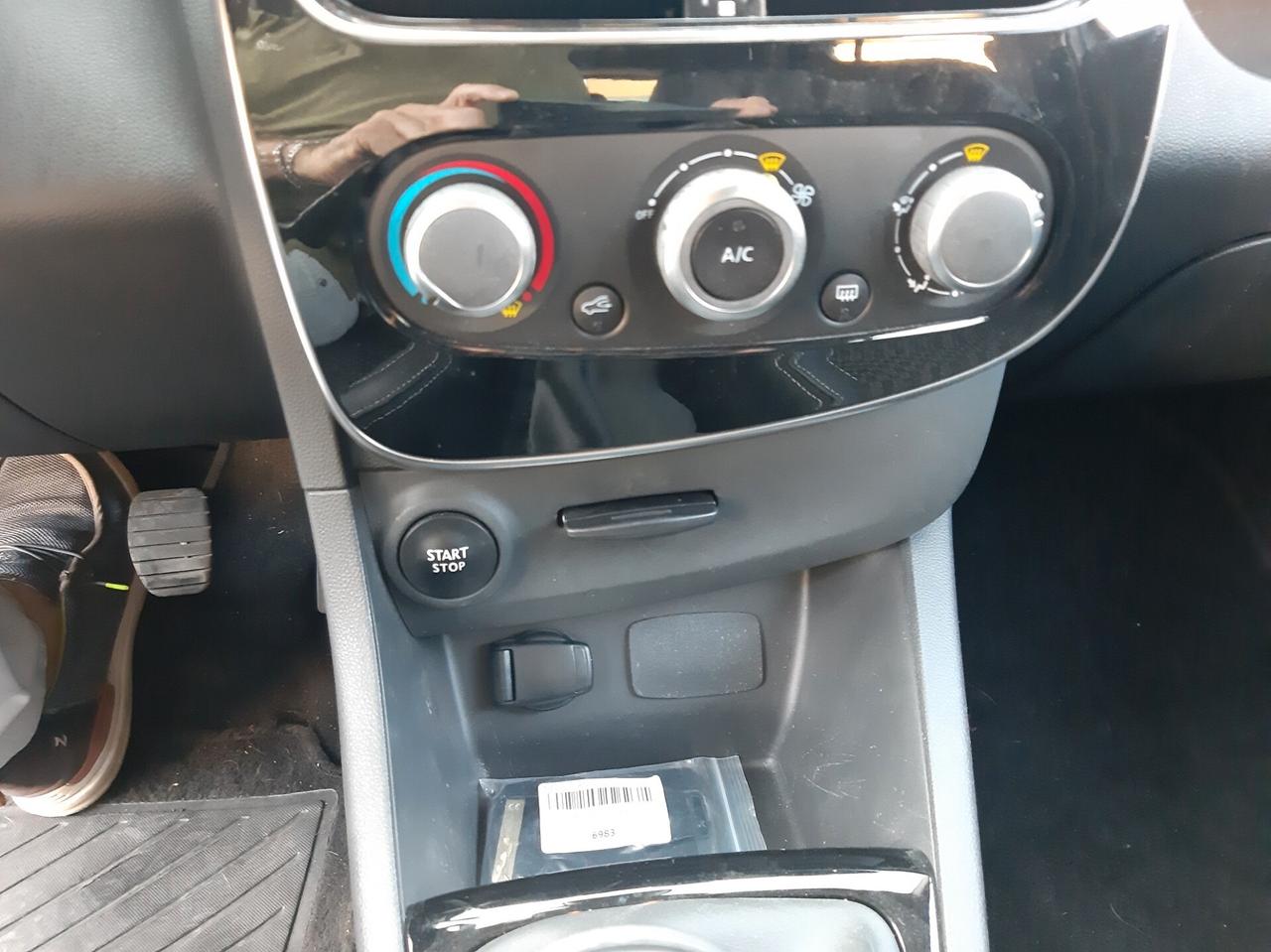 Renault Clio dCi 8V 75 CV 5 porte Duel