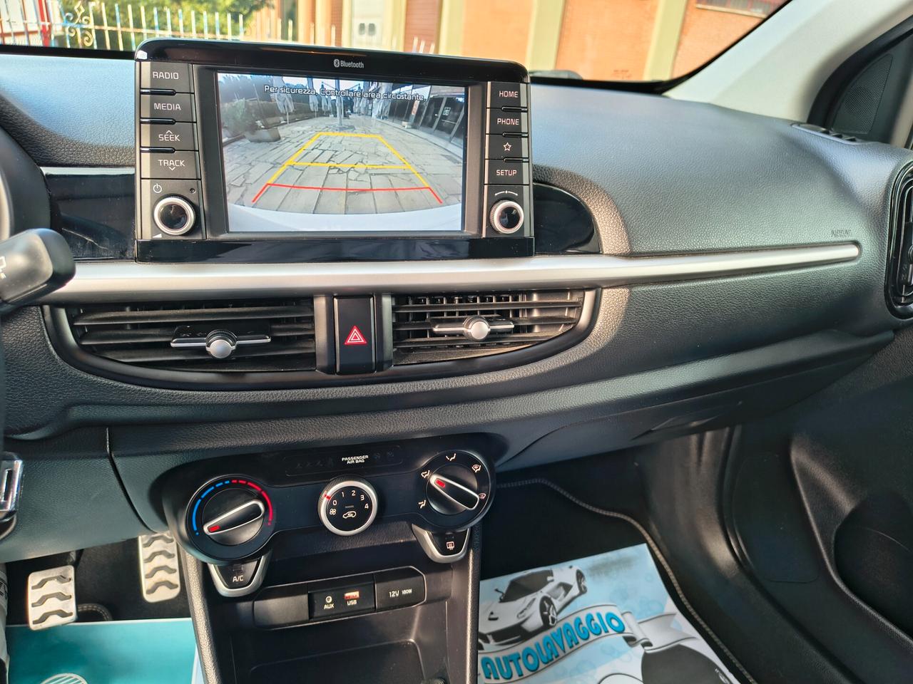 KIA PICANTO 1.0 67 CV X LINE OK NEOPATENT.