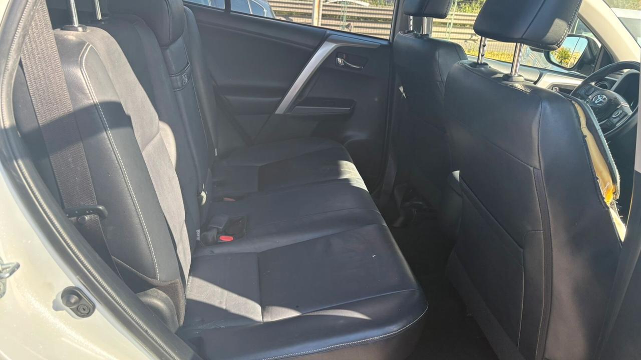 Toyota RAV 4 RAV4 2.5 Hybrid 2WD Lounge