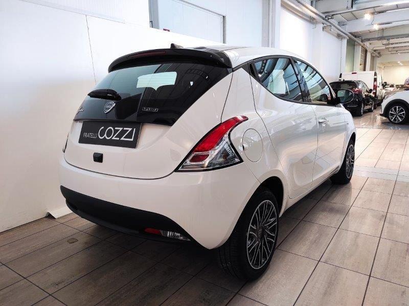 Lancia Ypsilon 3ª serie 1.0 FireFly 5 porte S&S Hybrid Gold