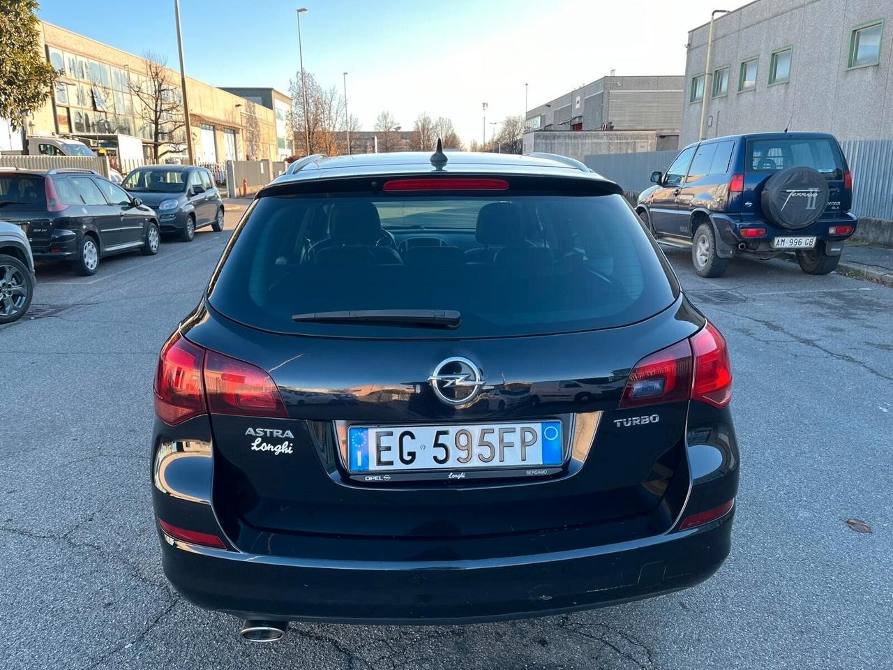 Opel Astra 1.4 Turbo 140CV Sports Tourer Cosmo