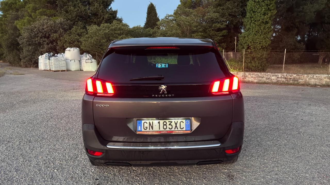 Peugeot 5008 BlueHDi 130 S&S EAT8 Allure Pack