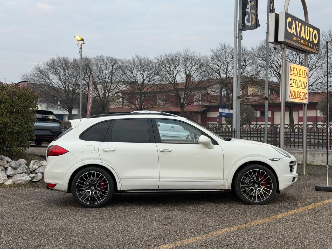 Porsche Cayenne Turbo versione limitata