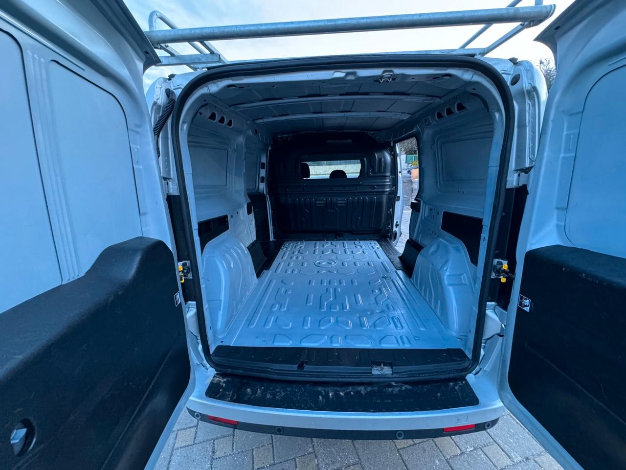 FIAT DOBLO 1.6MJT 105CV MAXI 3 POSTI NAVI