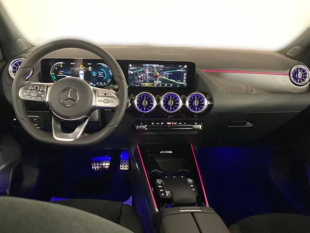 Mercedes Classe GLA 200 d Premium Pack Night Telecamera AMG