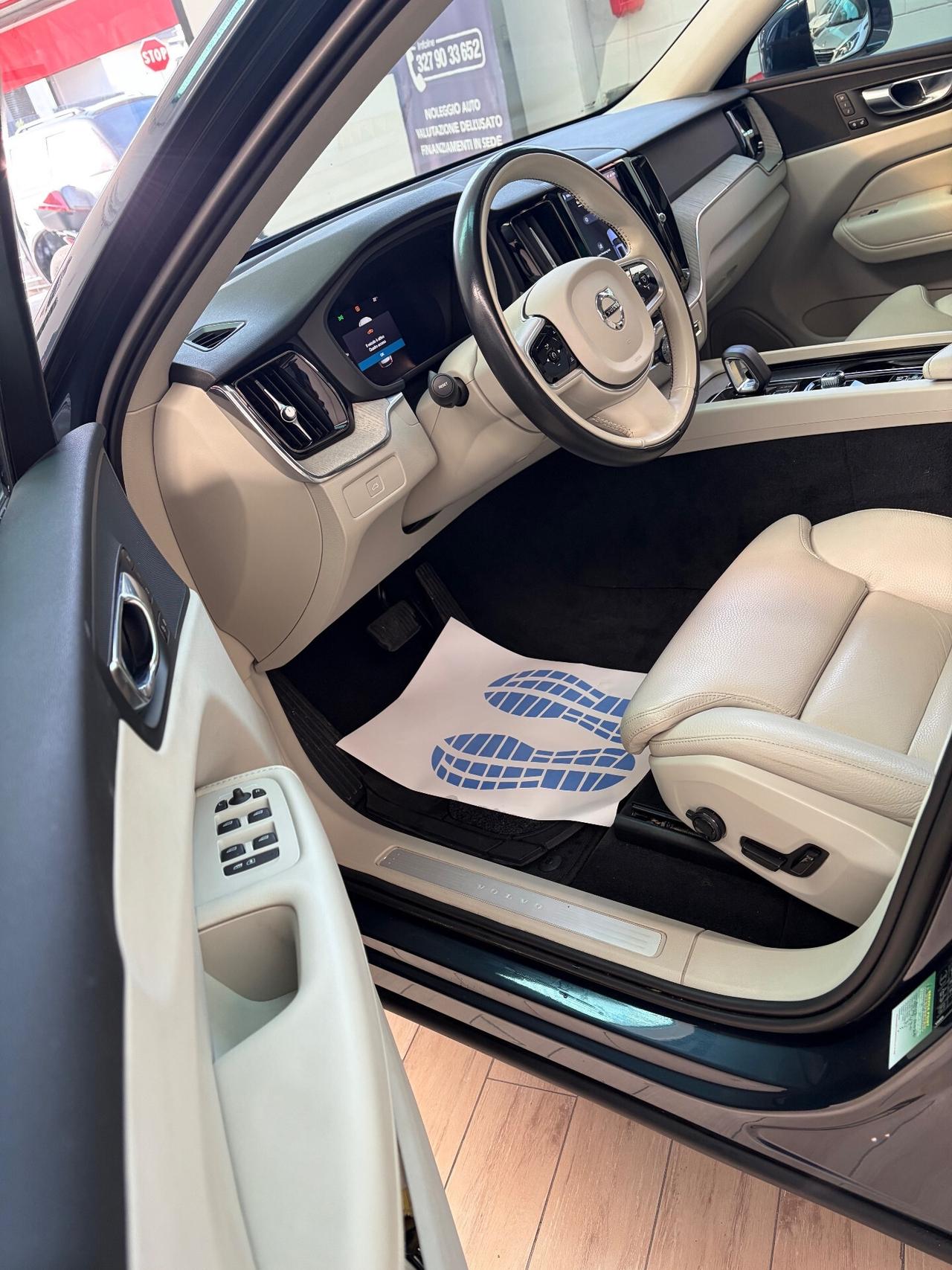 Volvo XC60 B4 (d) AWD automatico Plus Bright