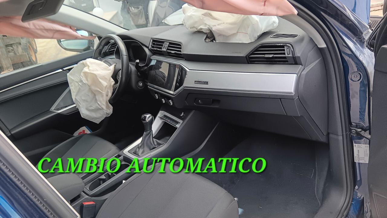 Audi Q3 40 TDI quattro S tronic Business Advanced