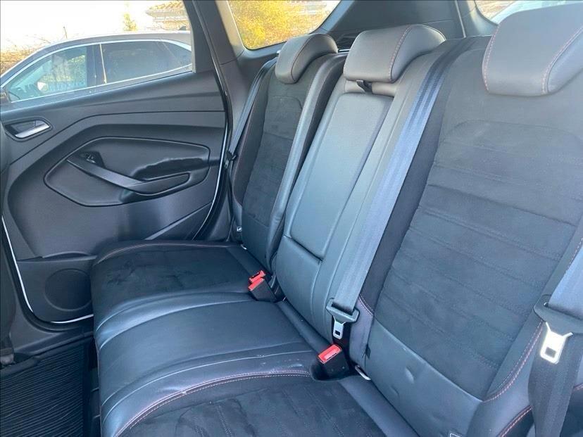 Ford Kuga 1.5 TDCI 120 CV S&S 2WD ST-Line