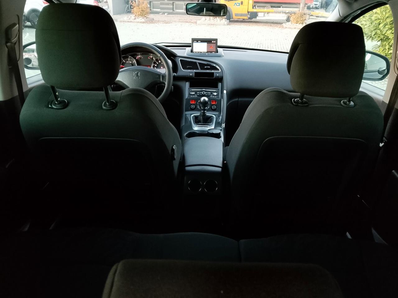 Peugeot 3008 1.6 HDi~149.000~11/2012