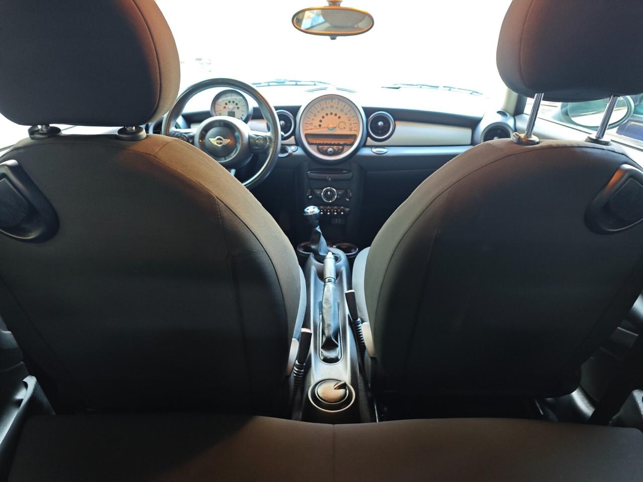 Mini 1.6 16V One (55kW)