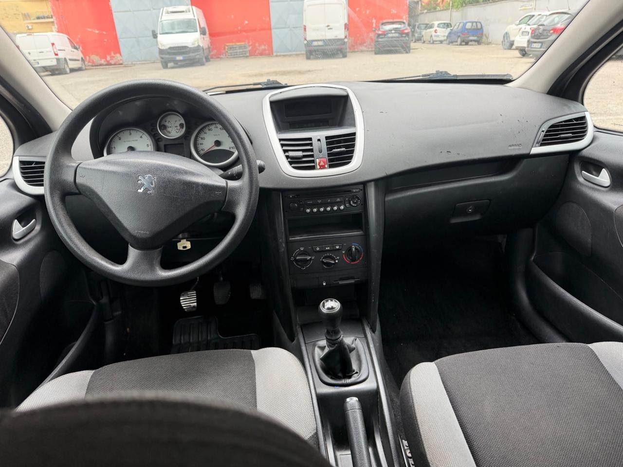 Peugeot 207 1.4 HDi 70CV 5p. XT