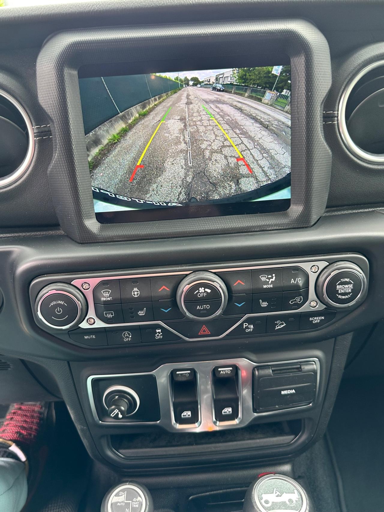Jeep Wrangler Unlimited 2.2 Mjt II Sahara