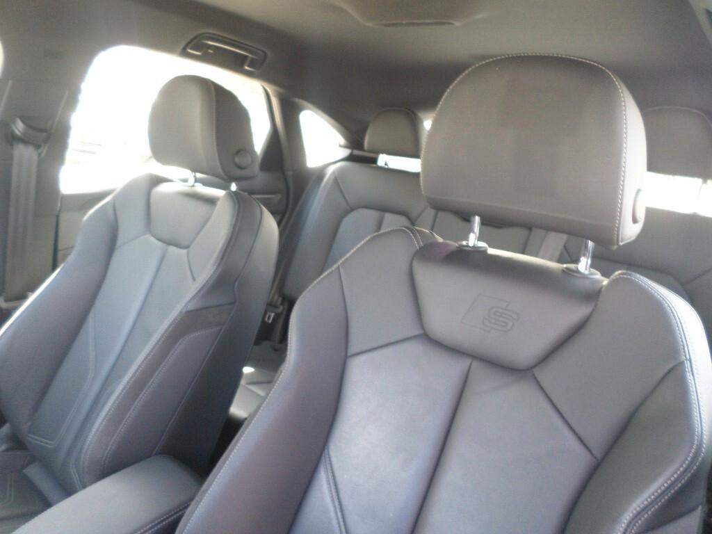 Audi Q3 SPB 35 TDI quattro S tronic Business Plus