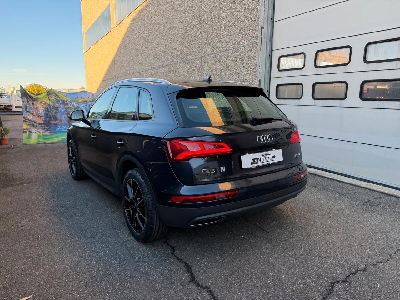 Audi Q5 2.0 TDI quattro S tronic Business Sport